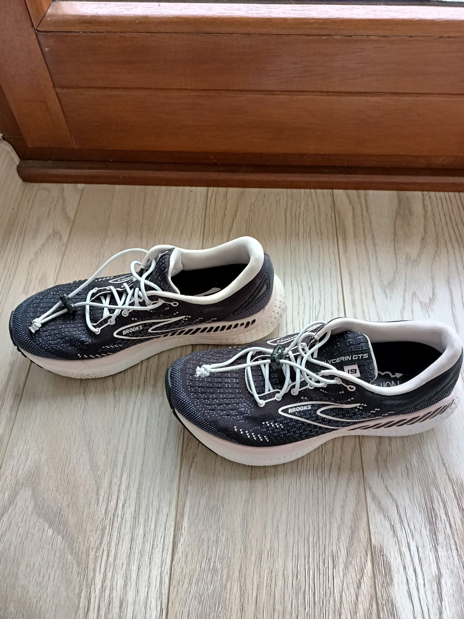 Buty do biegania Brooks glycerin 19 GTS 38