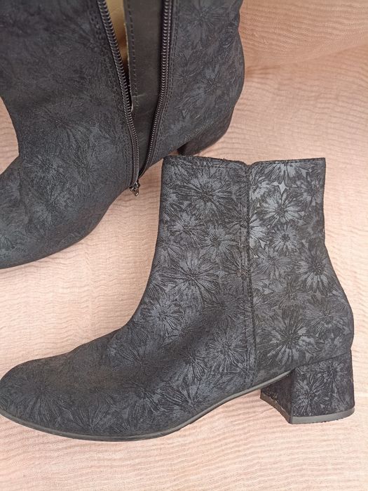 Продам черевики синього кольору із натуральної шкіри