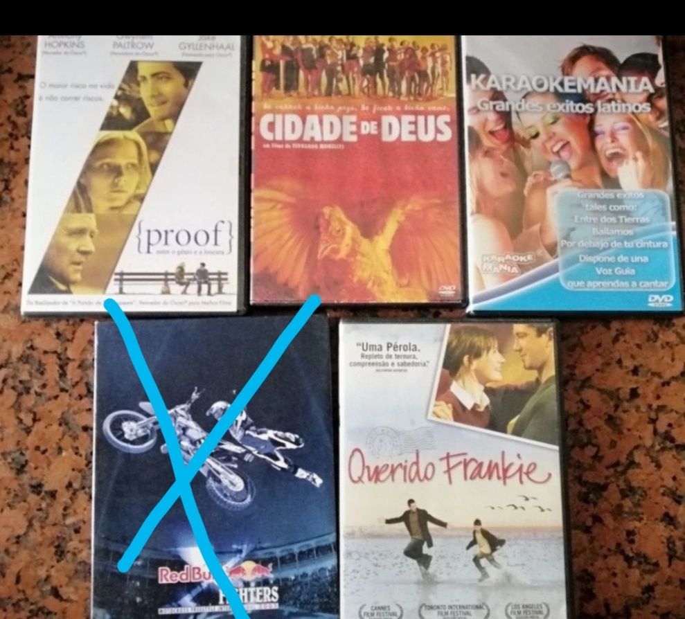 Lote DVDs diferentes géneros cinematográficos