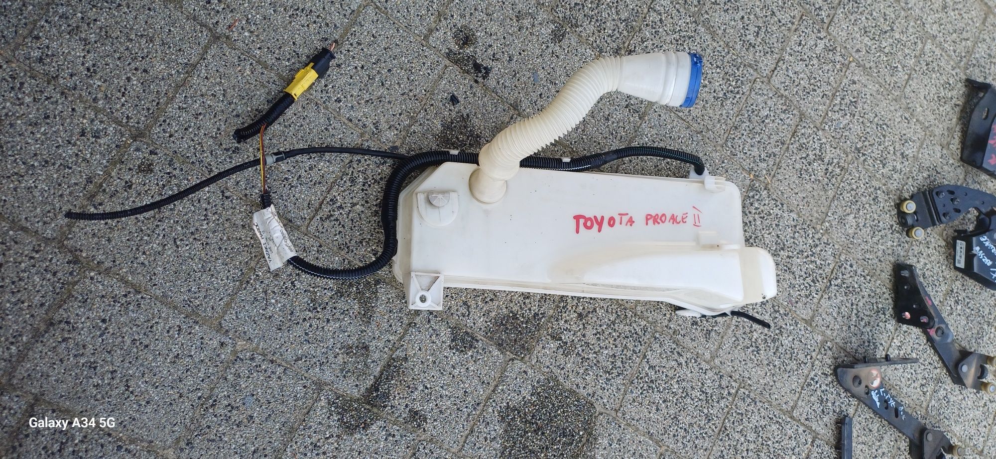 Zbiorniczek spryskiwaczy wyrównawczy toyota proace verso ll 18r Jumpy