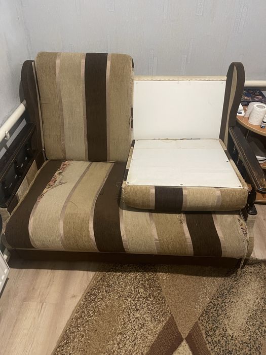 Диван бесплатно отдам