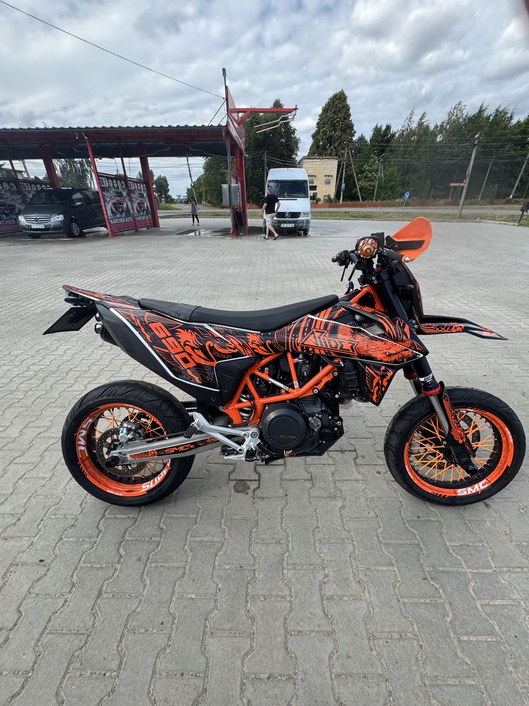 Ktm Smc 690.