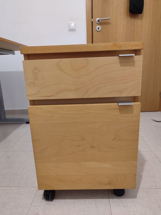 Secretária + Módulo com gavetas IKEA