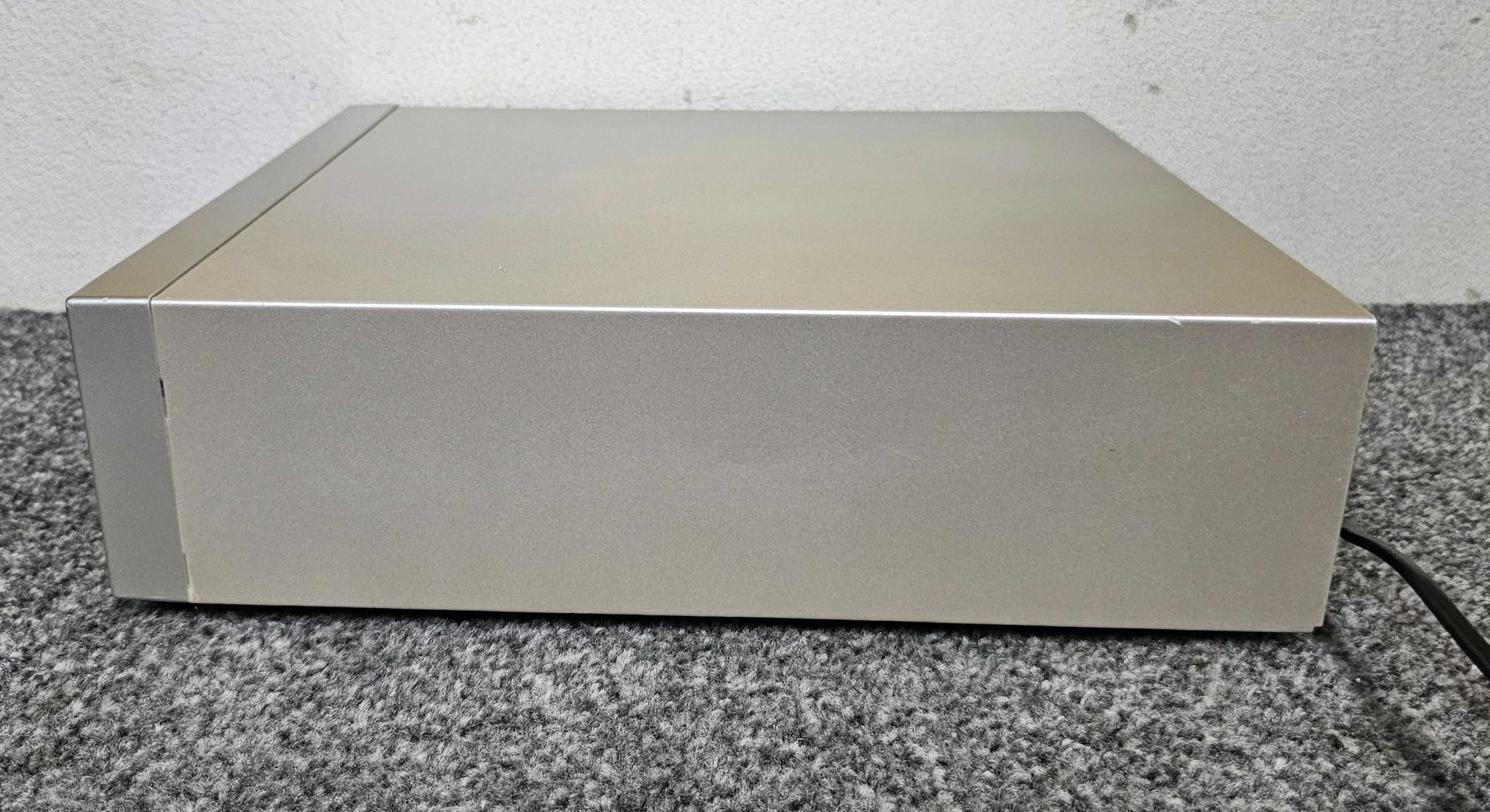 Magnetofon, deck Pioneer T-C3. Rozmiar MIDI . Wysyłka 0 zł