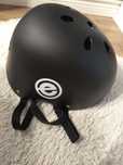 Kask regulowany czarny
