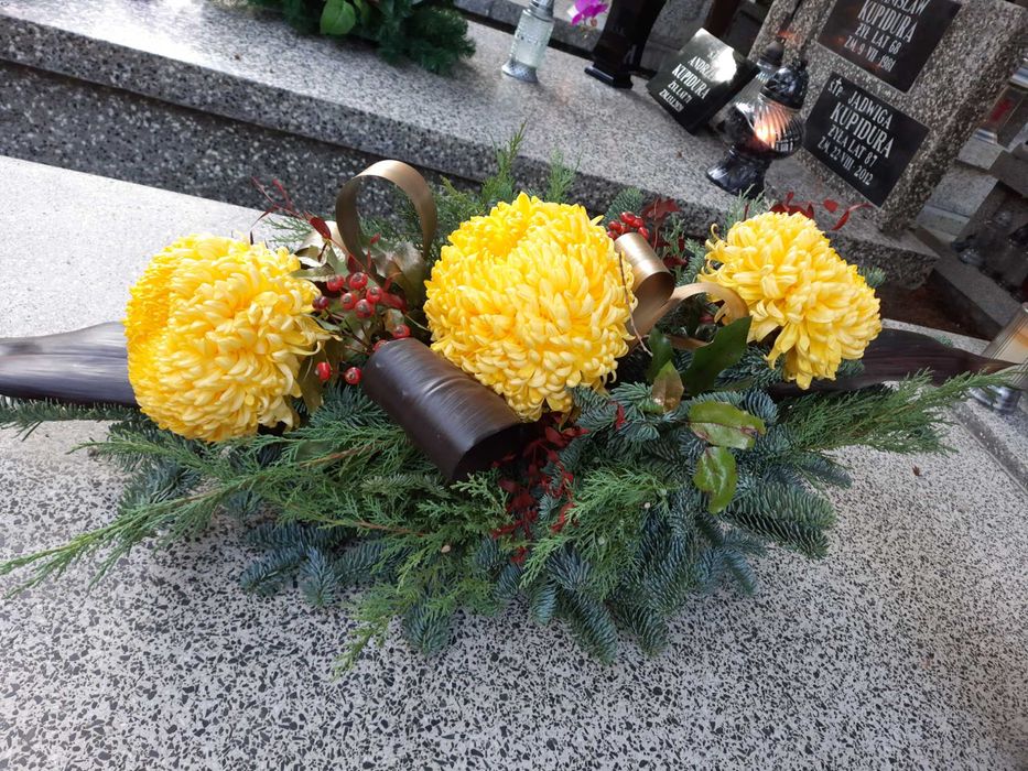 Wiązanki z żywych kwiatów chryzantem TANIO