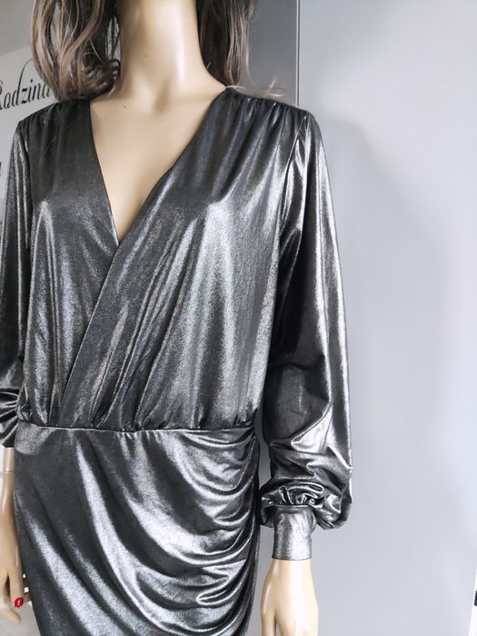 Srebrna sukienka koktajlowa okolicznościowa Andrzejki Sylwester 44