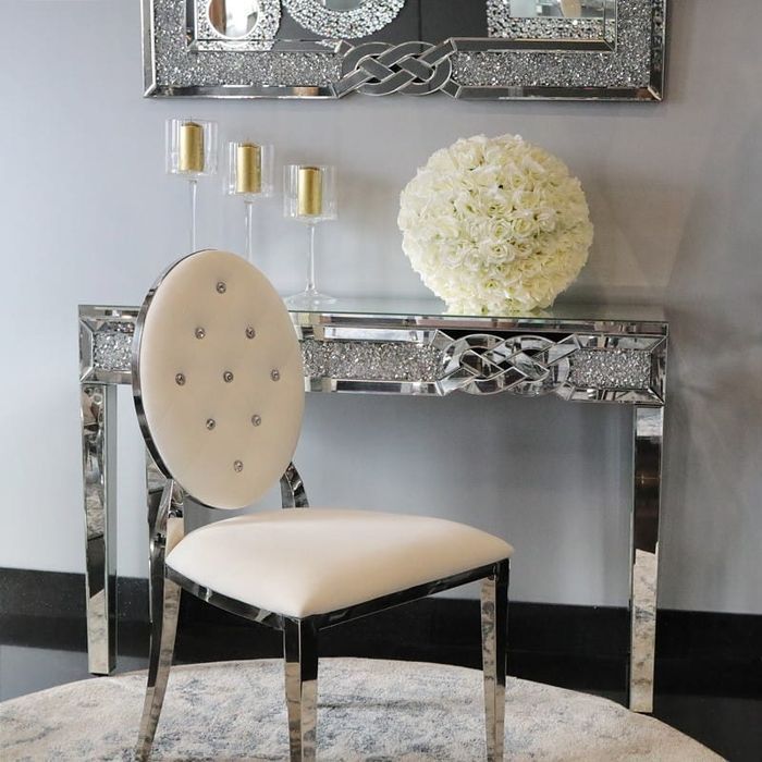 Krzesło Ludwik glamour White białe nowoczesne pikowane kryształkami