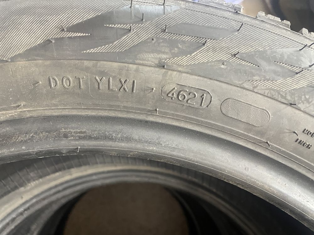 Зимові шини Nokian Tyres Hakkapeliitta R3 205/55 R17