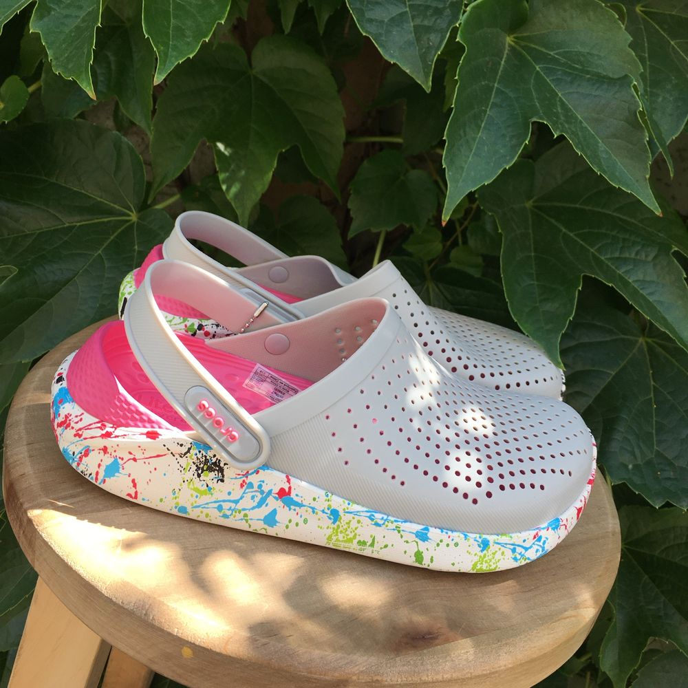 Крокси Жіночі Клякси Crocs LiteRide Яскрава модель
