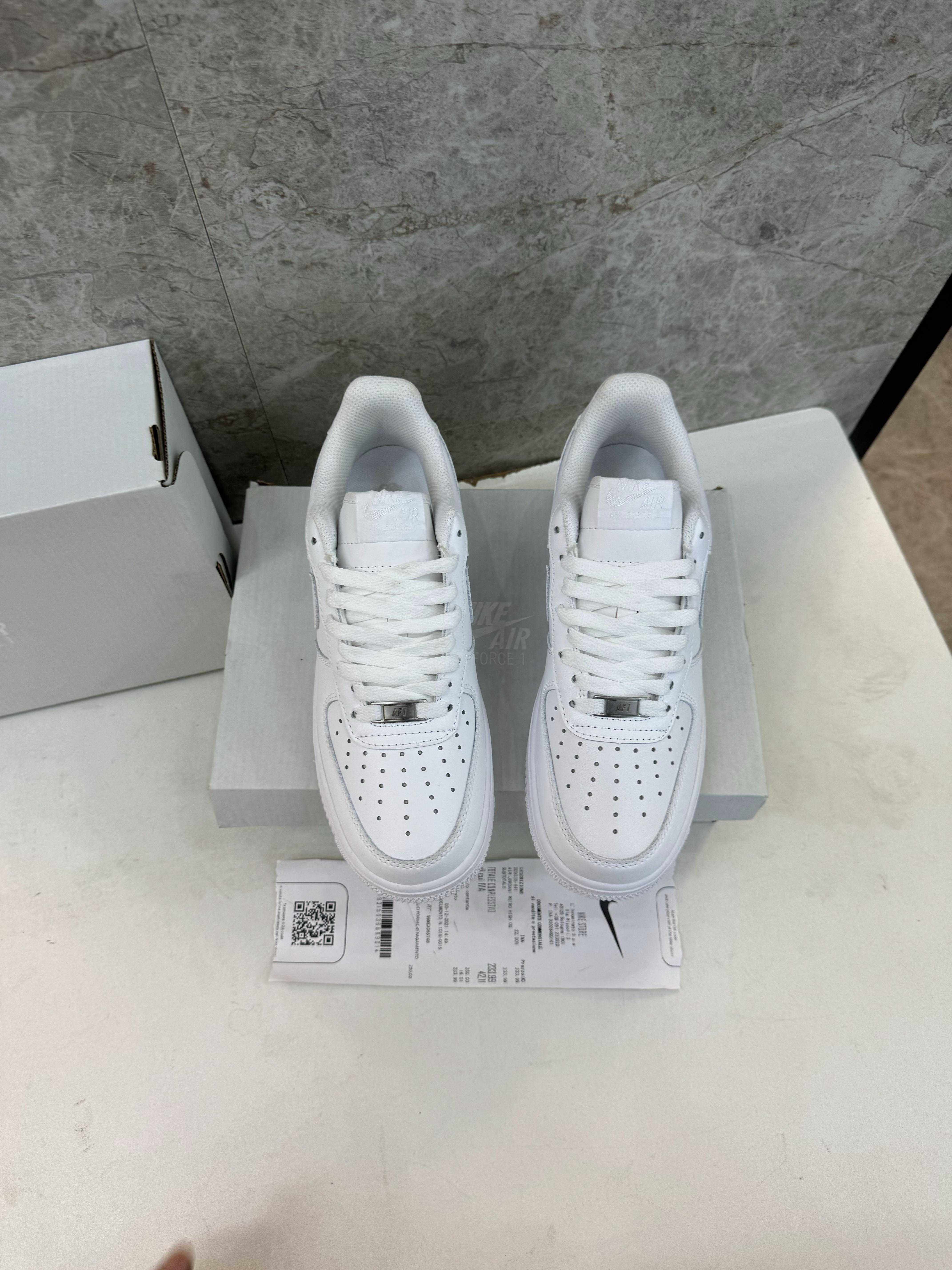 Nike Air Force 1 Low 07 White r.39