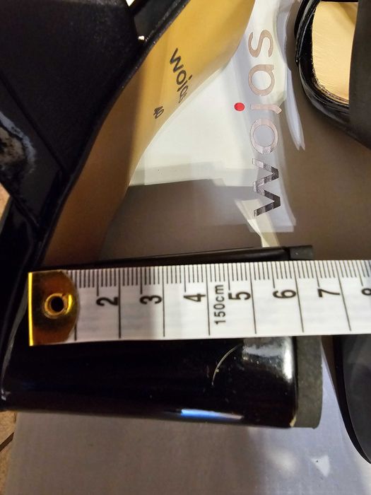 Czarne klapki marki ,,Wojas,,