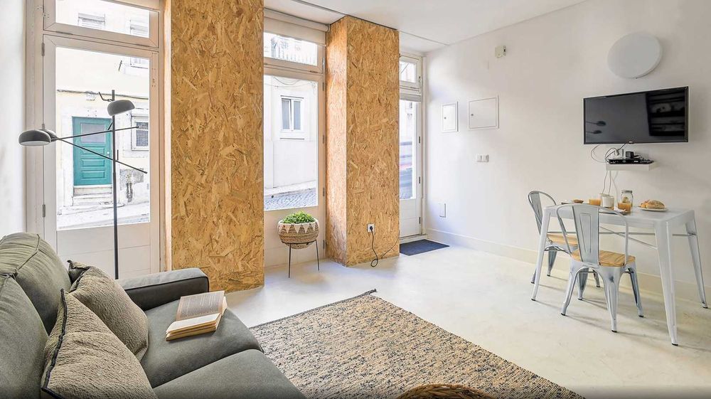 Apartamento T1 mobilado - Janelas Verdes, Lisboa