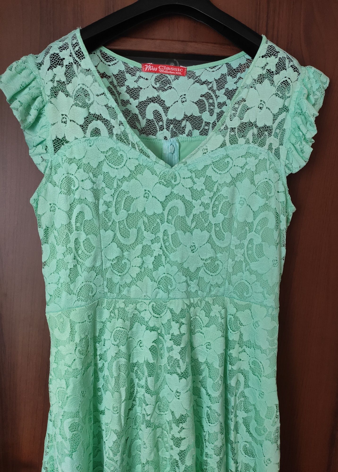 Sukienka koronkowa seledynowa L/XL