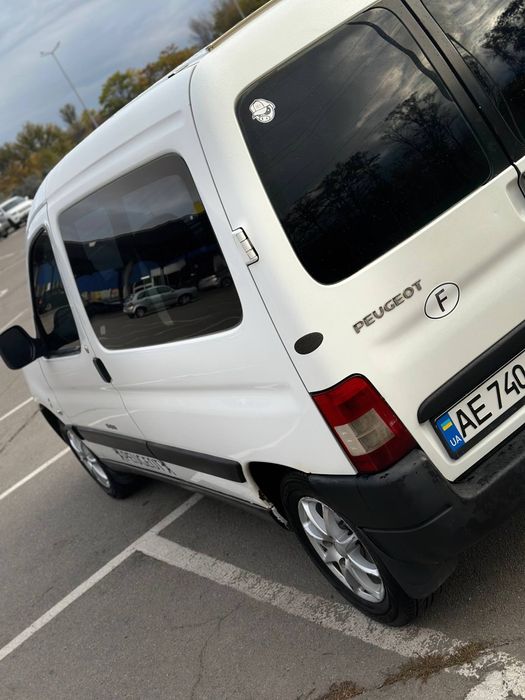 Продам Peugeot Partner