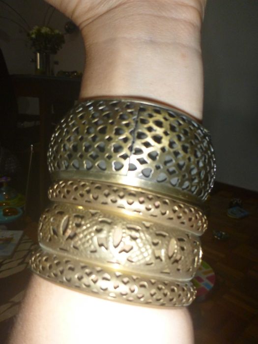 Pulseiras. Varios modelos, varias marcas