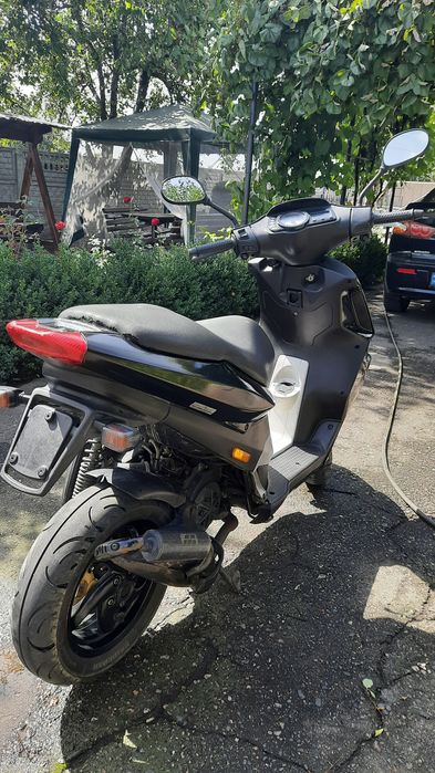 Італійський мопед piaggio nrg 50 power dd