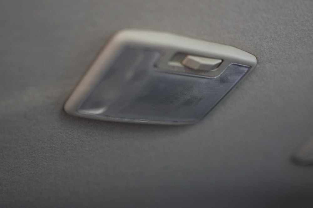 Lampka podsufitki przód tył Isuzu D MAX 2019 r