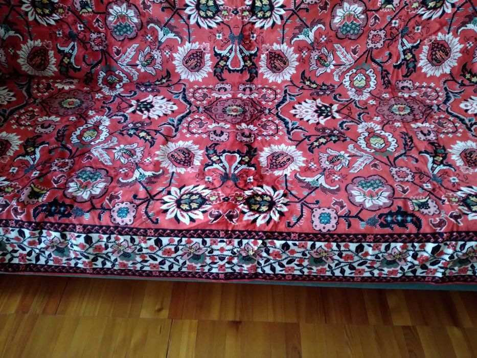 Продам новый  ковровый немецкий дивандек