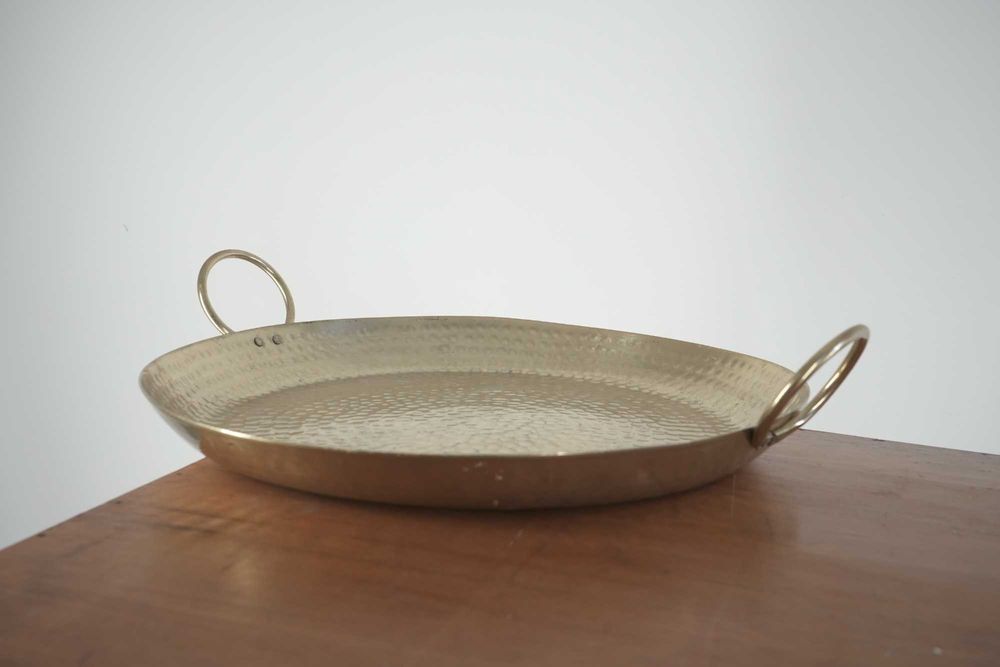 Vários pratos decorativos