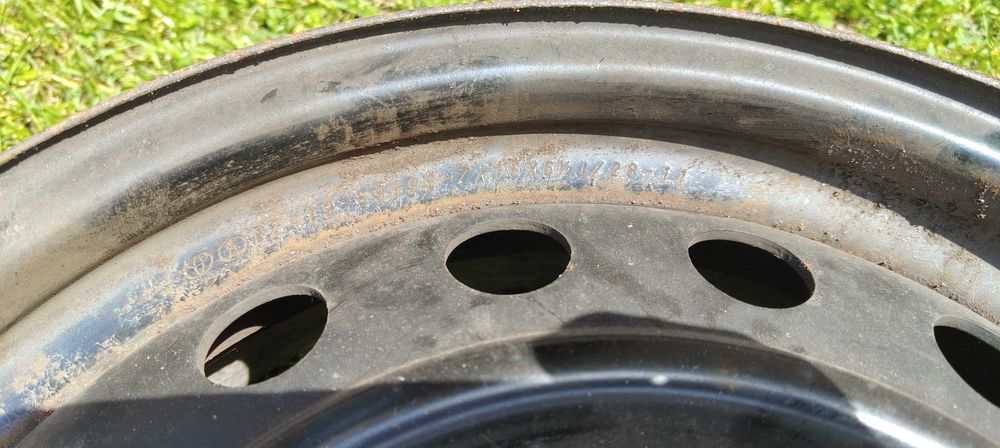 Orginalne Felgi stalowe toyota Auris e15 5x114.3