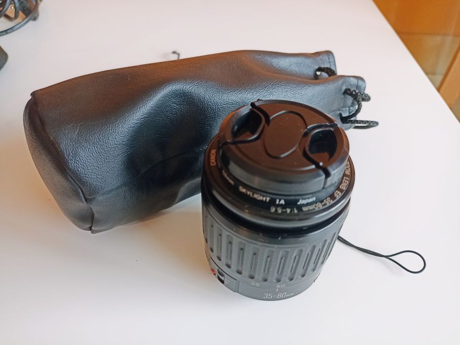 Canon EOS 500D DSLR (+bolsa, baterias, carregador)
Inclui câmara(c