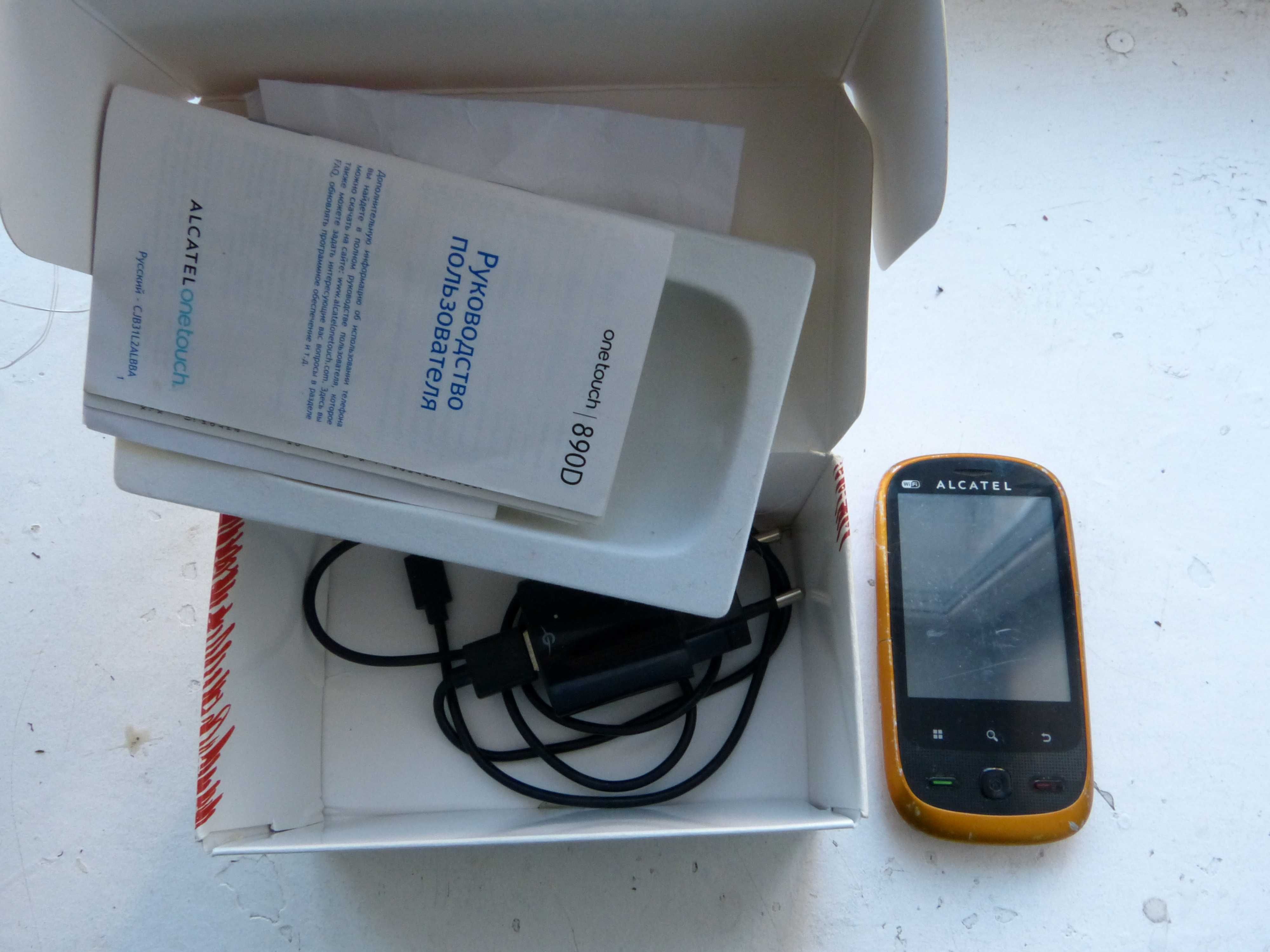 Alcatel one tuch 890D