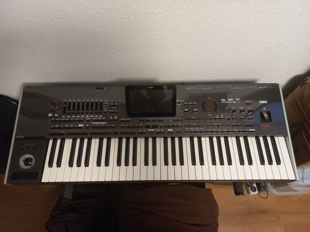 Синтезатор Korg па х4 пяти окт