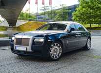 Wynajem Rolls-Royce Ghost V12 EWB wypożyczalnia samochodów VIP ślub