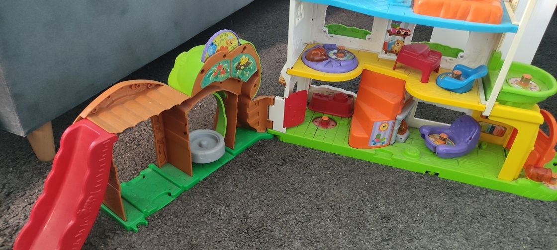 Mnóstwo zabawek VTech toot toot friends