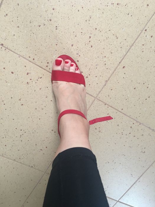 H&M seksowne sandałki na szpilce,zamsz,r.38