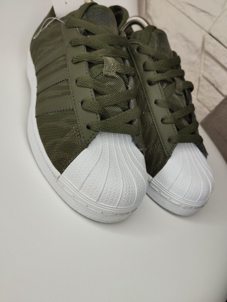 Оригінальні дитячі кросівки  Adidas Originals Superstar  34-35