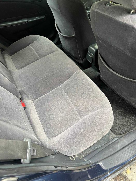 Toyota Corolla liftback 2001 года в хорошем состоянии