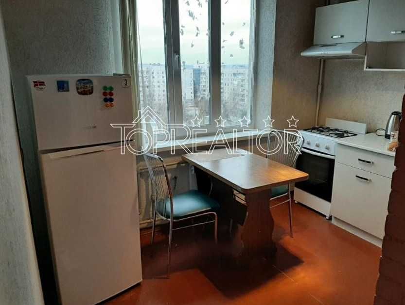 СТАЛИНКА С ЛИФТОМ! Ж/Б! ПУШКИНСКАЯ! 2 дом от метро. Продам 2к 45 м2