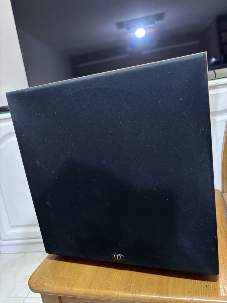 Subwoofer ativo Monitor Audio