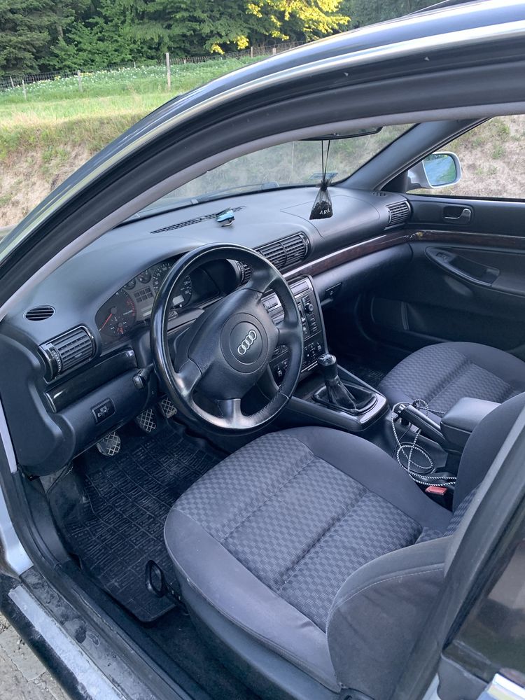 Audi a4 b5 sedan 99r tdi PILNE !