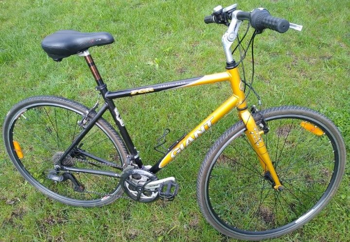 Rower trekkingowy aluminiowy Giant FCR koła 28 cali