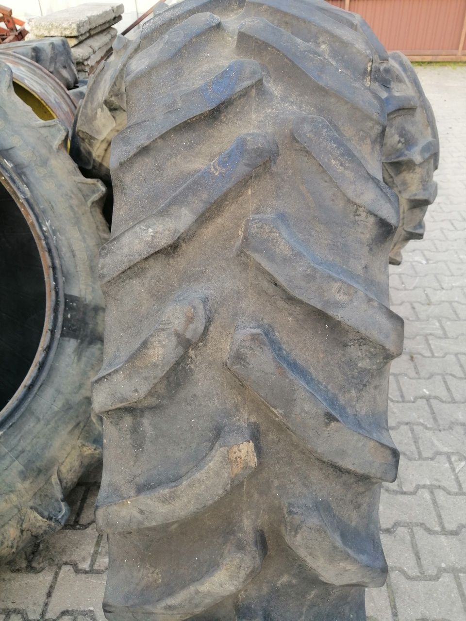 Opona Goodyear 385/85 r 34