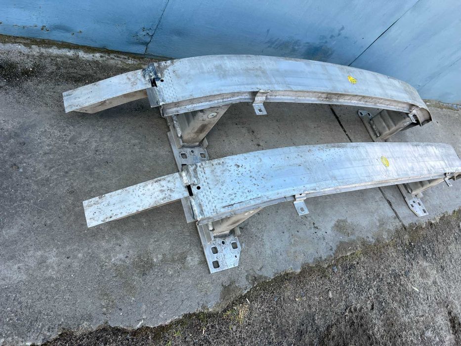 audi a8 4n підсилювач бампера передній наявність