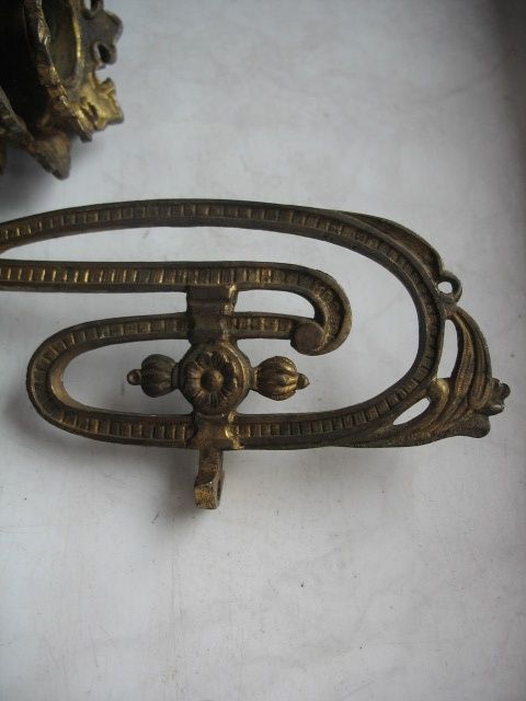 Kinkiet na świeczkę od pianina-mosiądz złocony