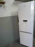 Lodówka 185 x 60 x 67  BEKO Pro Lodówka Zamrażarka Biała Dozownik Wody