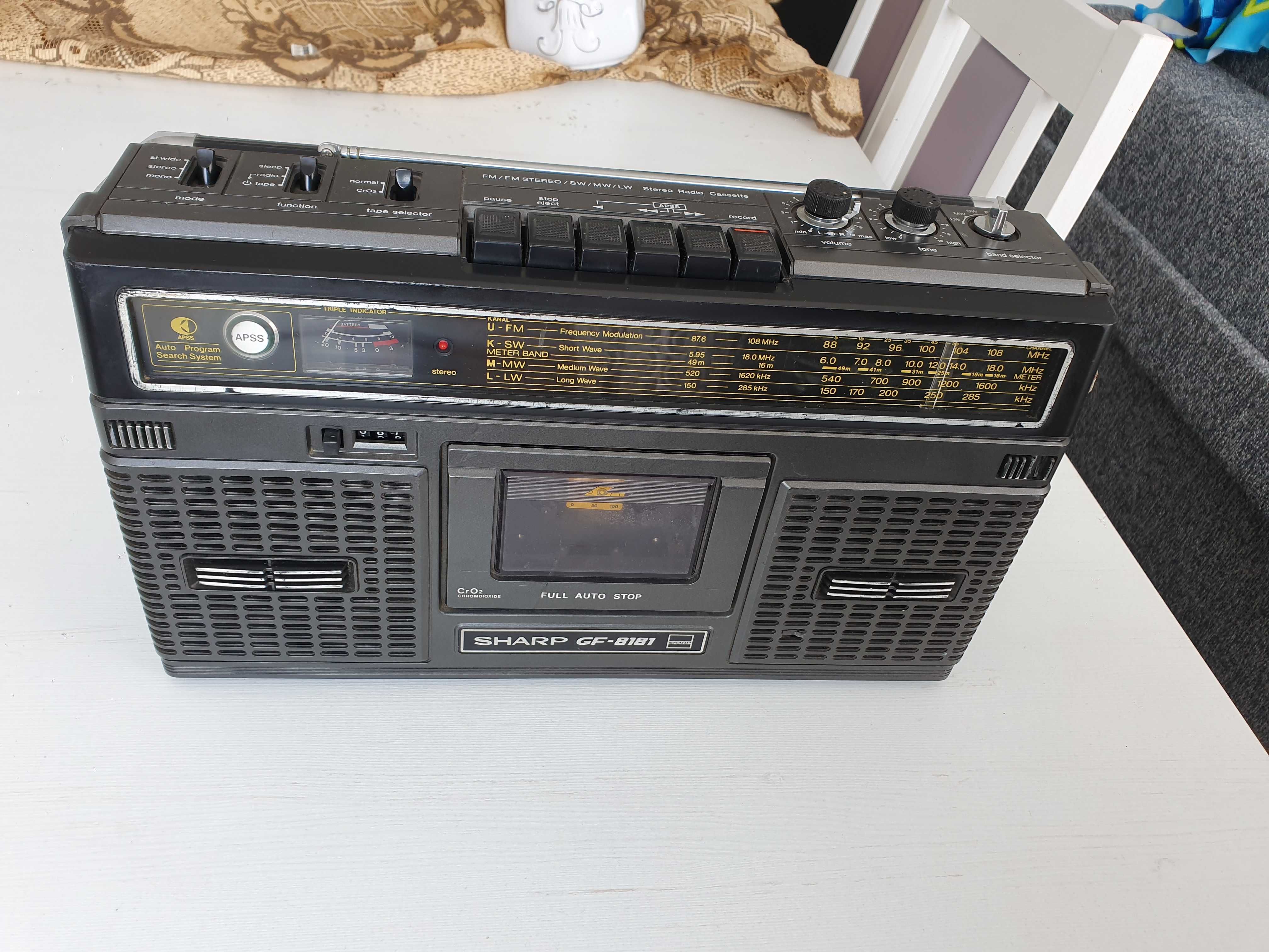 Radiomagnetofon SHARP gf-8181 vintage