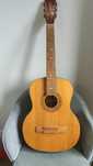Gitara akustyczna