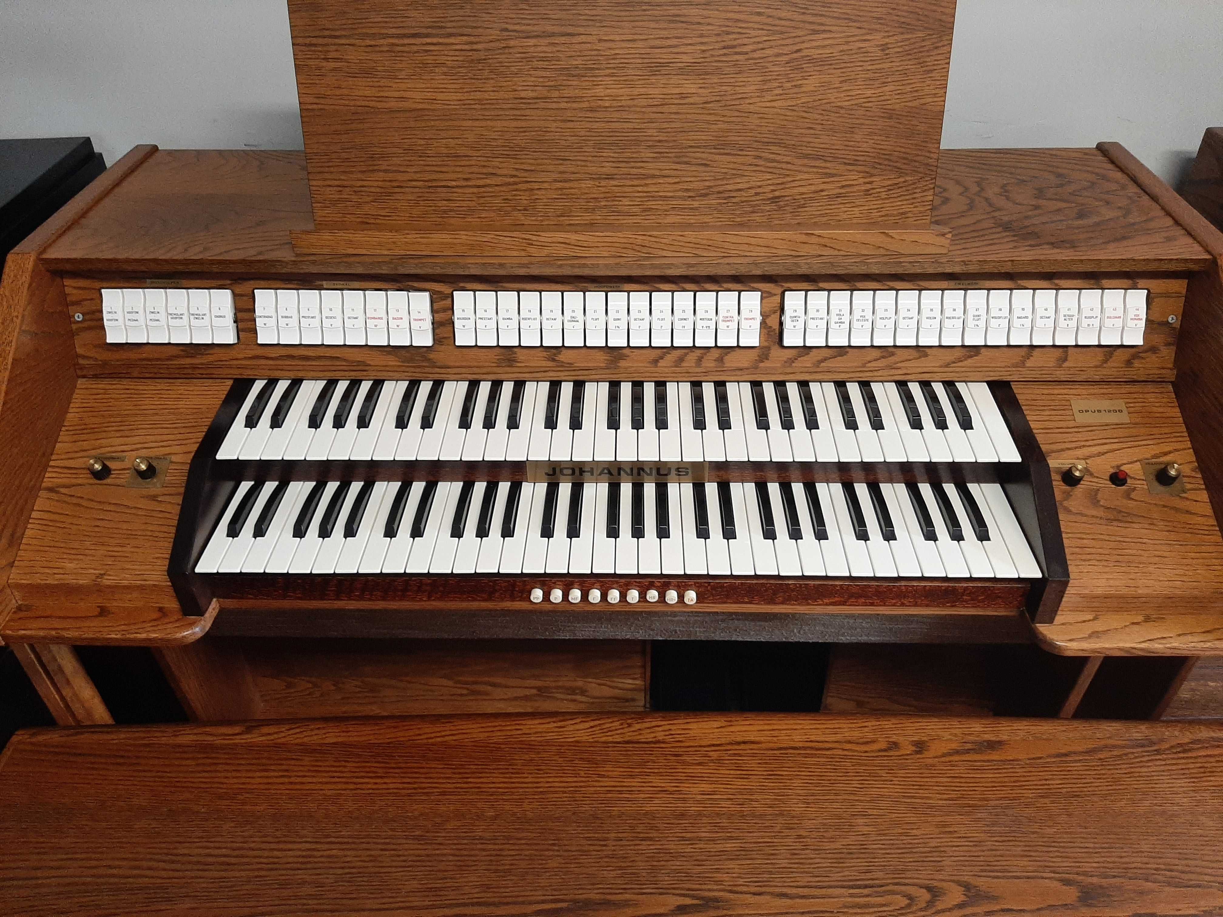 Cyfrowe organy kościelne Johannus Opus 1200 MIDI