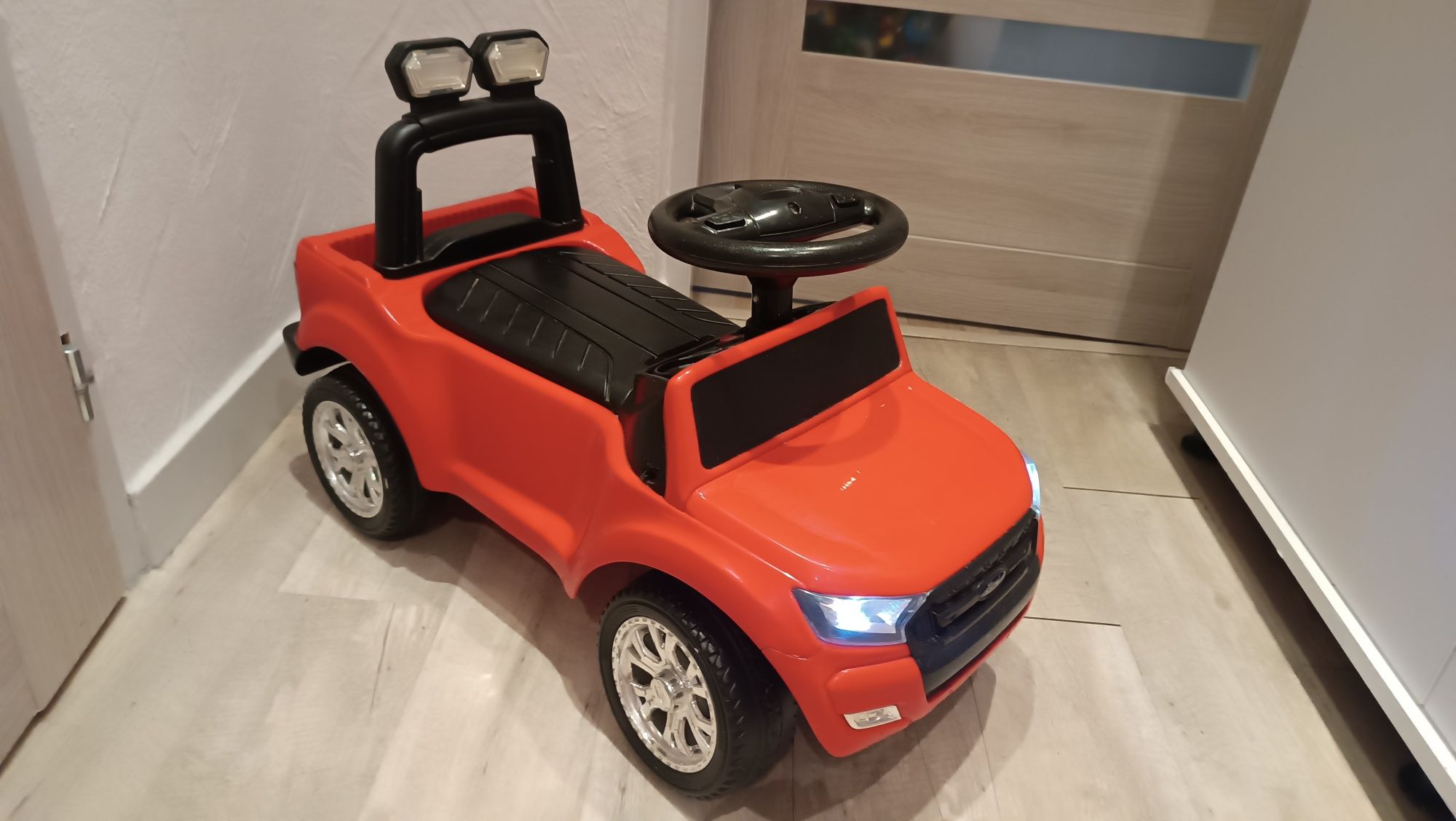 Jeździk Pchacz autko licencja ford ranger
