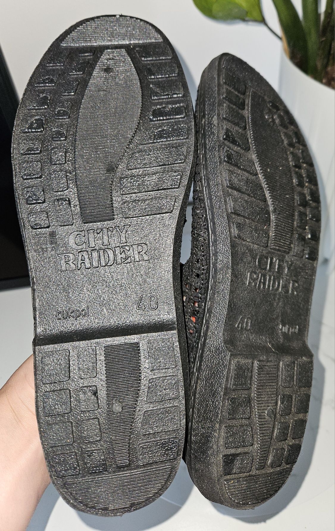 Czarne nowe loafersy espadryle oddychające 40