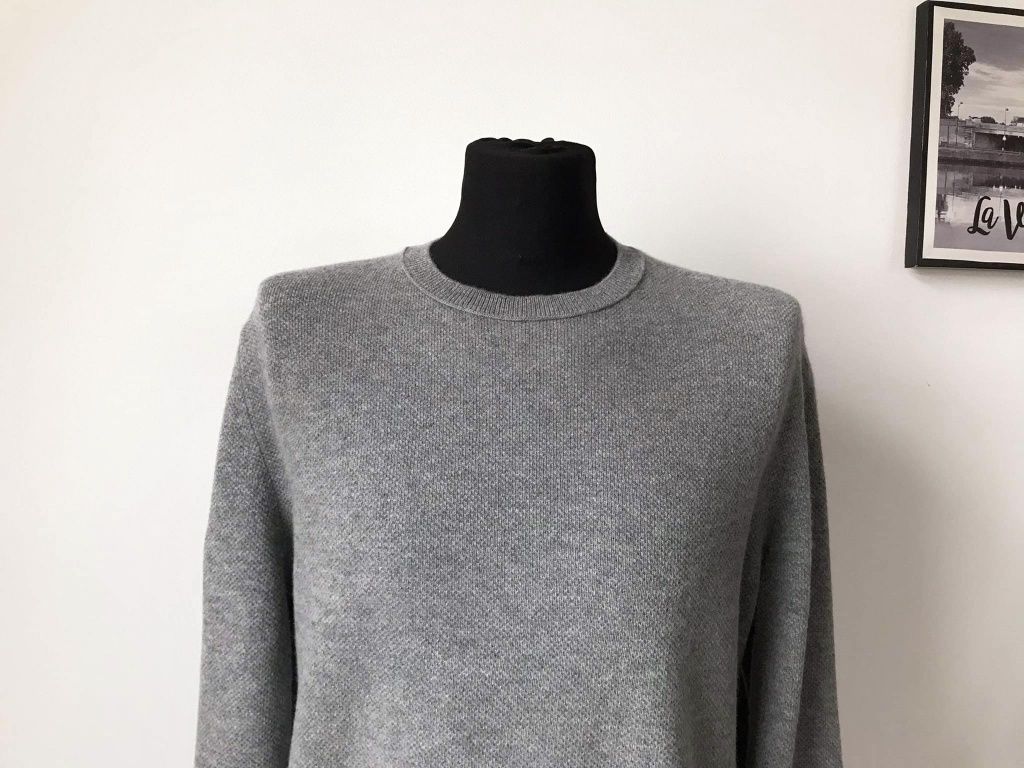 Marc O'Polo sweter męski XL 
100%wełna
Rozmiar:XL
W kolorze:szarym 
St