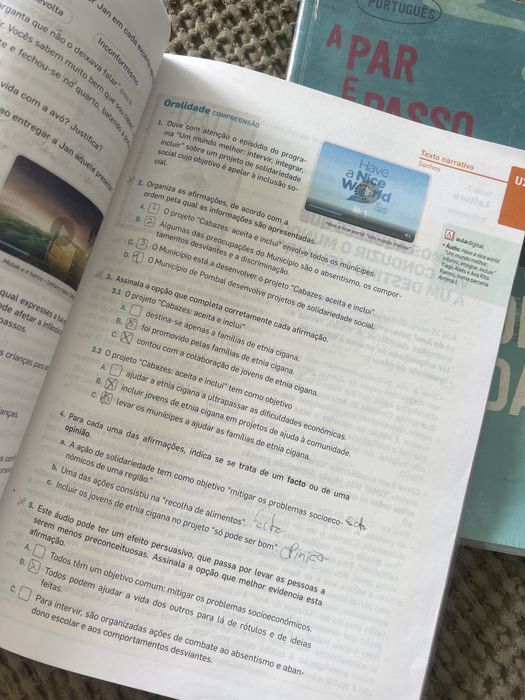 Livro portugues A par e passo 8 ano