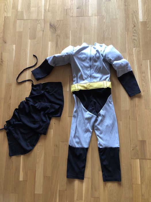 Костюм бетмена на 4/6 років новорічний карнавальний halloween хеллоуін