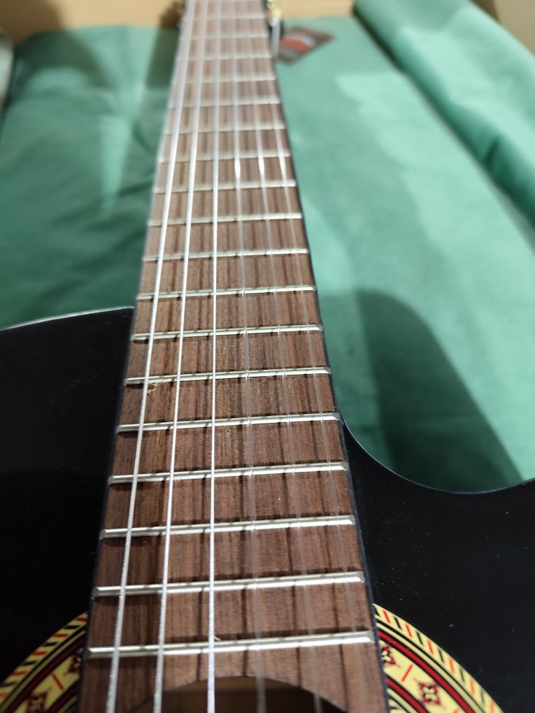 Gitara elektro klasyczna Taiki TC 901 EQ.